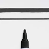 Lakový popisovač Sakura Pen-Touch, medium (2 mm) - black