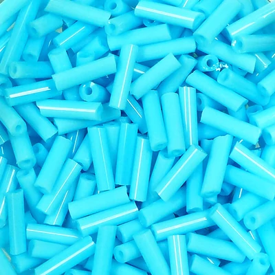 Dlhé koráliky, jednofarebné, 6 mm - svetlo modré