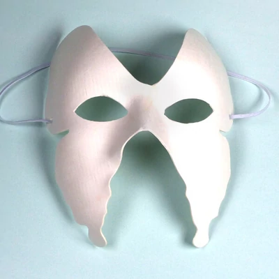 Maska z papier-mache - motýľ, 16x18 cm