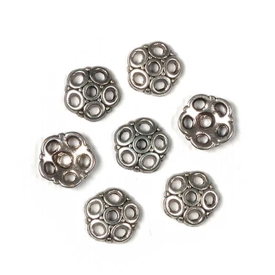 Charm kovová ozdoba, 7 ks - Perleťovéový uzáver, 5 hrotov, 8 mm