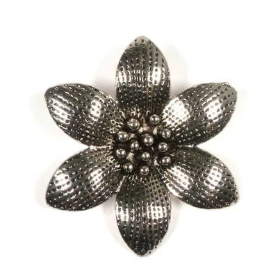 Charm kovová ozdoba, 1 ks - kvet