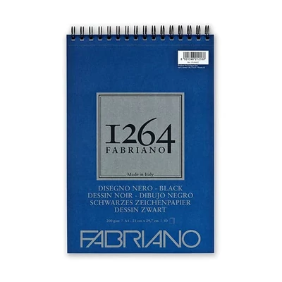 Čierny skicár Fabriano 1264, 200 g - A4, špirálový na vrchu