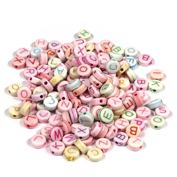 Plastové písmenkové koráliky, 6 mm - zmiešané