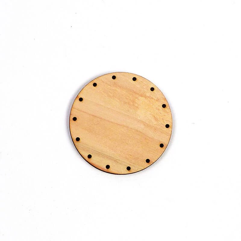 Základ pre tkanie košíkov, okrúhly - 7 cm, veľkosť otvorov 2,5 mm