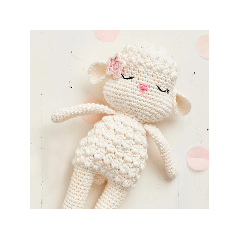 Háčkovacia sada, figúrka Anchor Baby Pure Cotton Amigurumi - Ospalé jahniatko a retiazka na cumlík