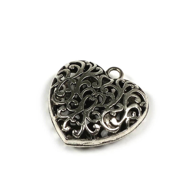 Charm kovová ozdoba, 1 ks - srdce, 3D, ažúr