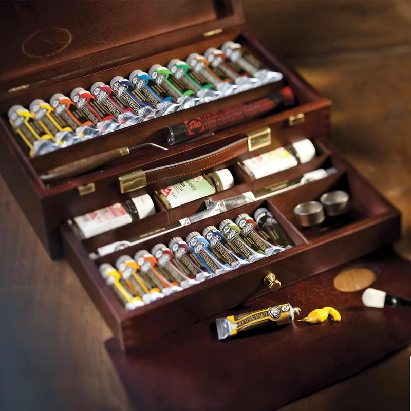 Sada olejových farieb Talens Rembrandt, Master - 10x15 ml + 12x40 ml + 2x60 ml + doplnky, v drevenej krabičke