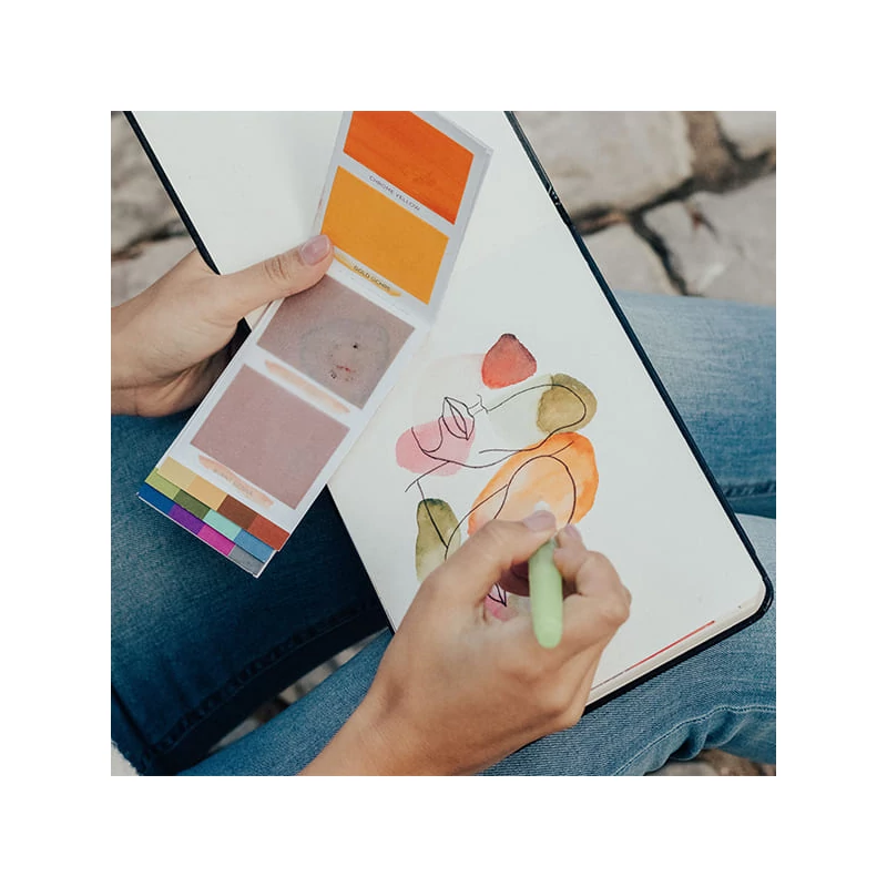 Skicár Viviva Sketchbook Ivory, 240 g, hladký, 64 strán - A5 na šírku